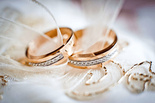 Warum Trauringe anfertigen lassen eine persönliche Note für Ihre Hochzeit bietet