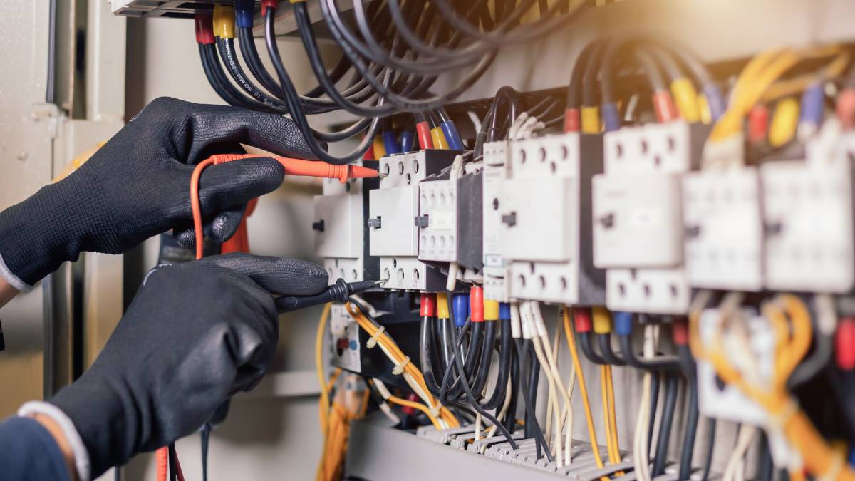 DGUV 3 Prüfungen jetzt vereinbaren: Schutz und Compliance für Ihr Unternehmen